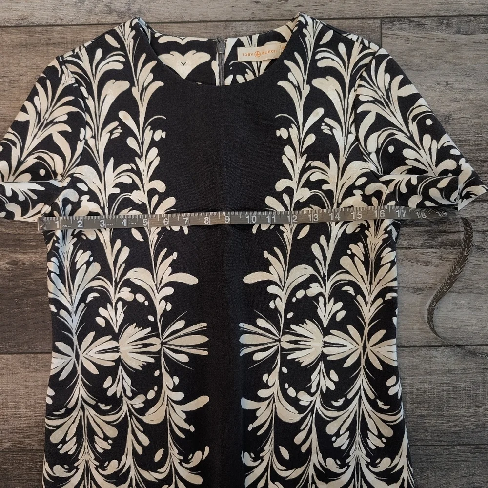 Tory Burch Black and Cream Floral Pattern Shift Dress Size M